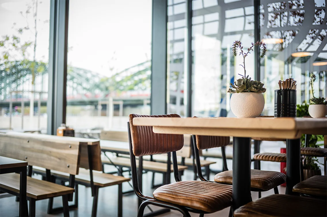 Hyatt-Regency-Cologne-StickyFingers-Detail4 small.jpg