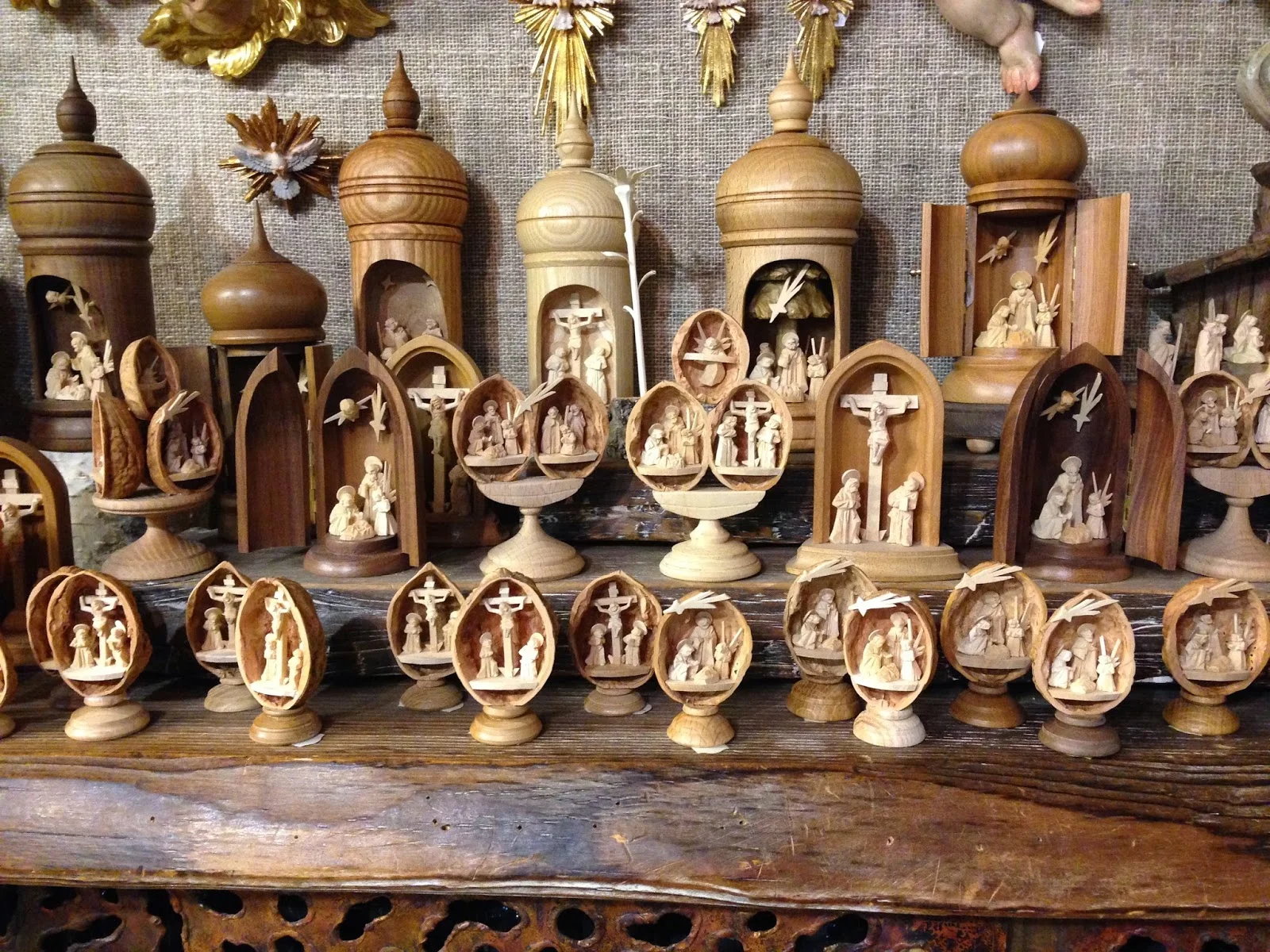 wood carving.JPG