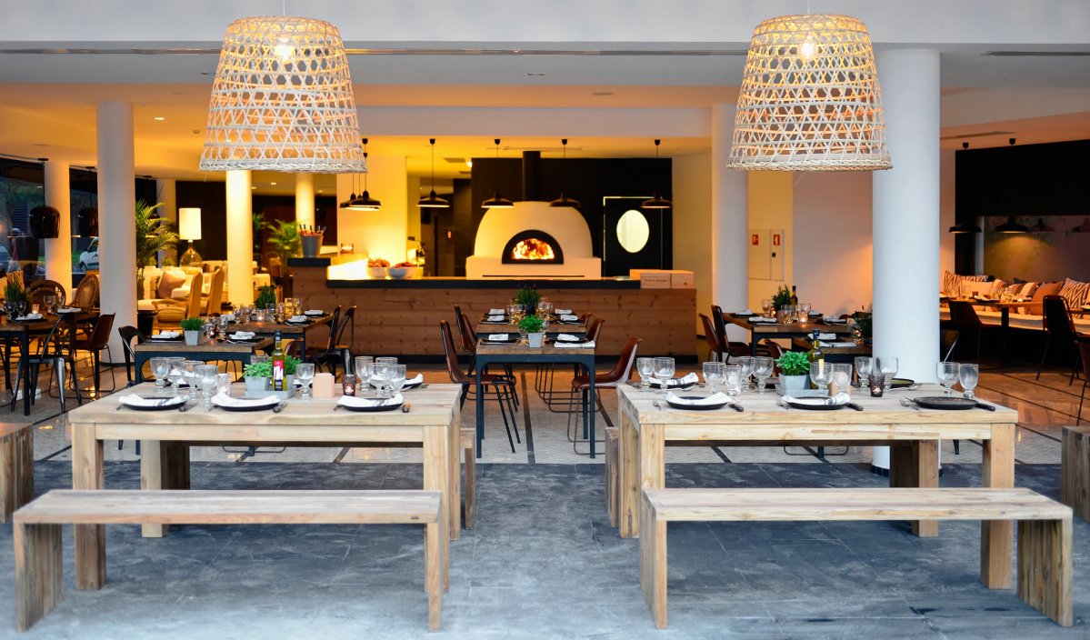 praia-verde-boutique-restaurant-dining-M-02-r_Fotor.jpg