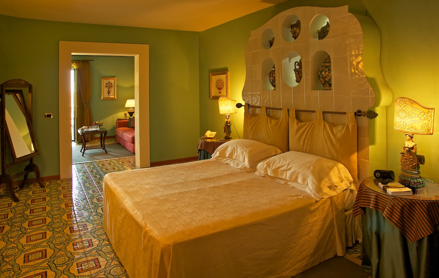 taormina-hotel-junior-suite.jpg