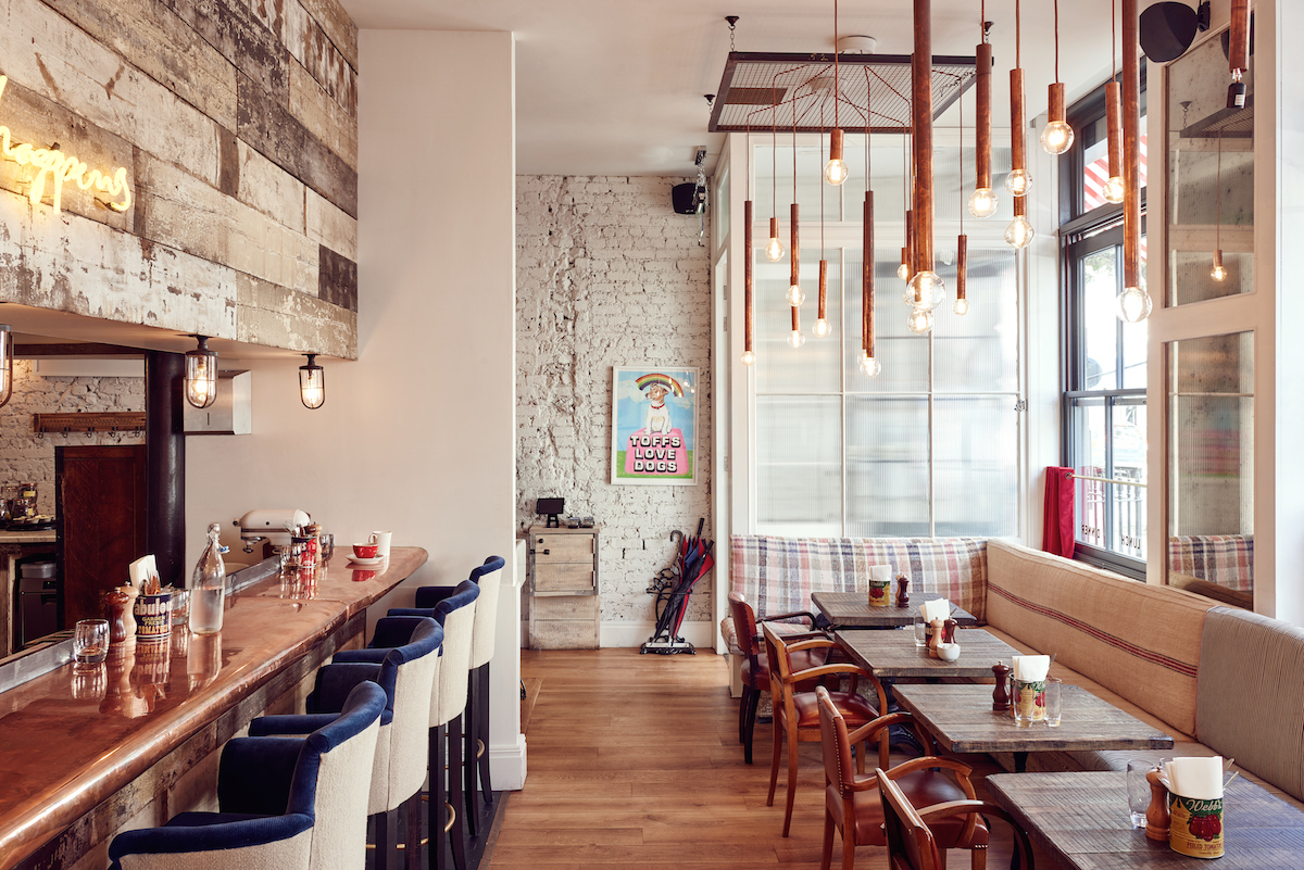 Breakfast at Cambridge Kitchen downstairs is a great way to start the day. Not only can you get a hearty breakfast but you also get top service and a pretty flat white.