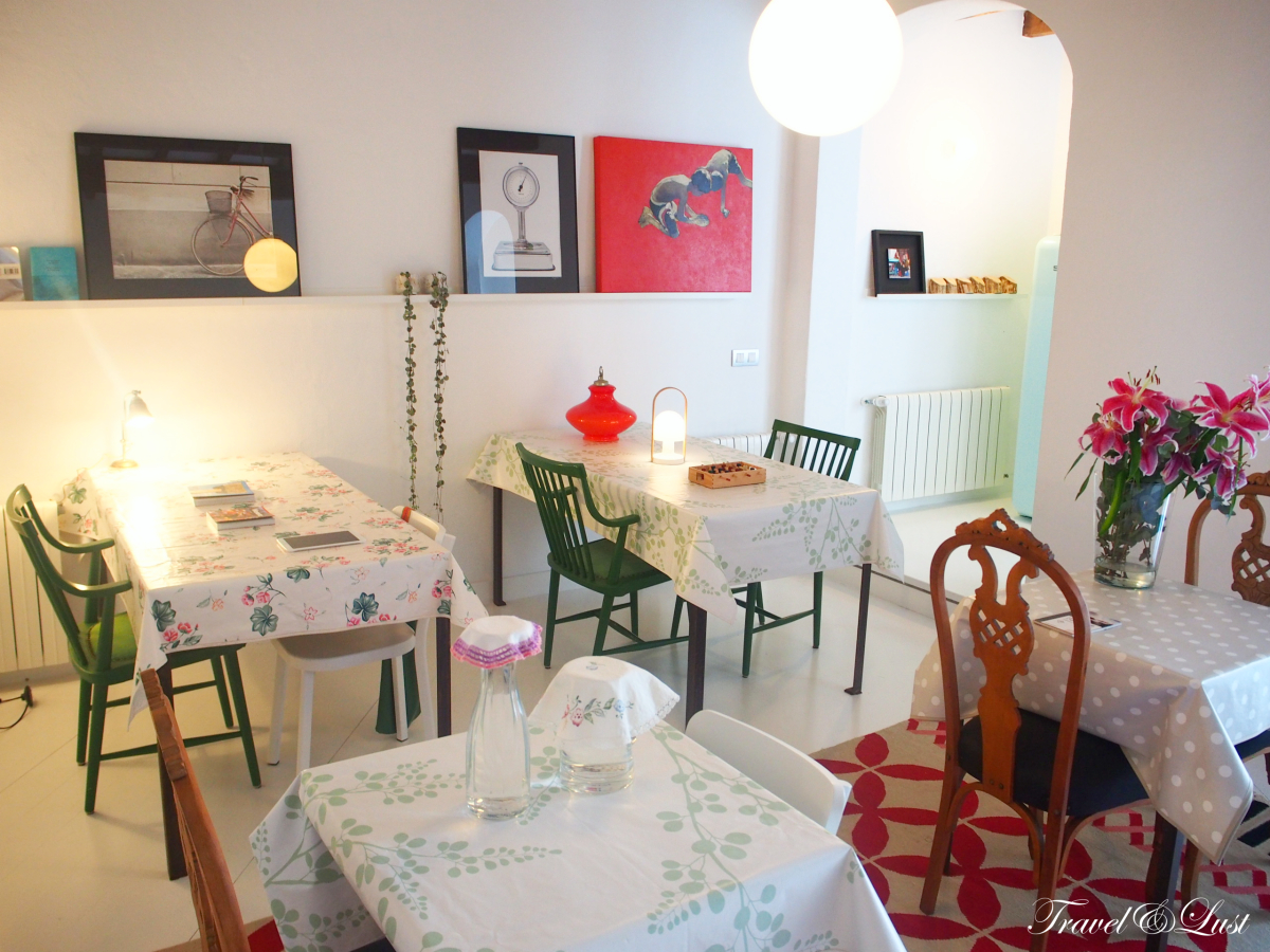 Organic breakfasts consists of carefully selected ingredients from locally sourced farms around the island. 