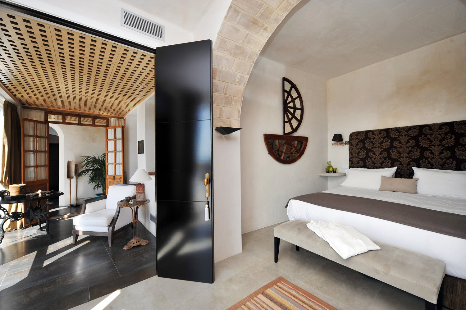 The superior room is very spacious with views and lots of daylight. Choice of king size, queen size, or twin beds. Certain Superior rooms have a little private garden or a relaxation loft.