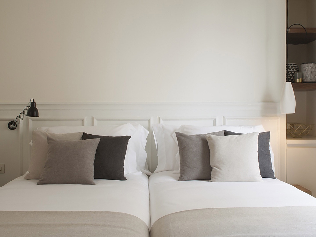 In room services like massages in your room and 24h room service for food and drinks as well as breakfast anytime will have you staying for longer.