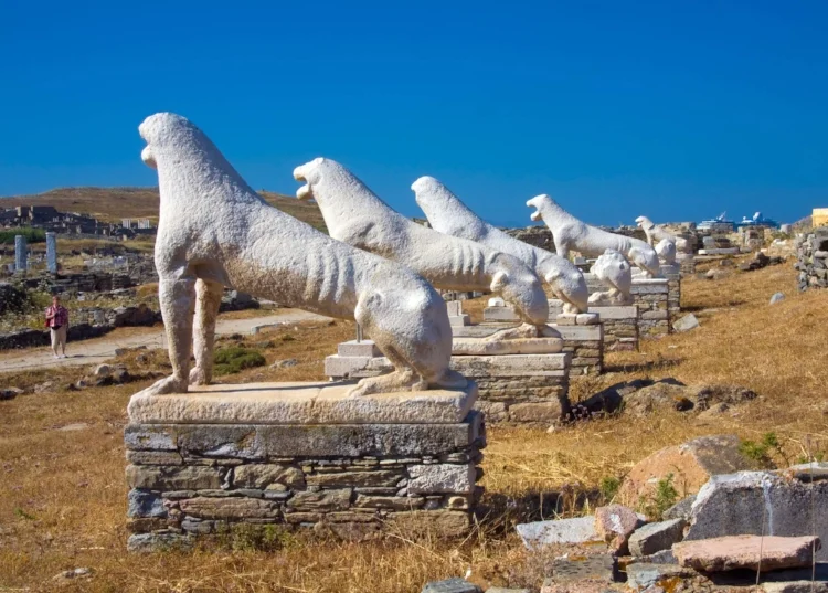 delos-greece-stone-lions.jpg