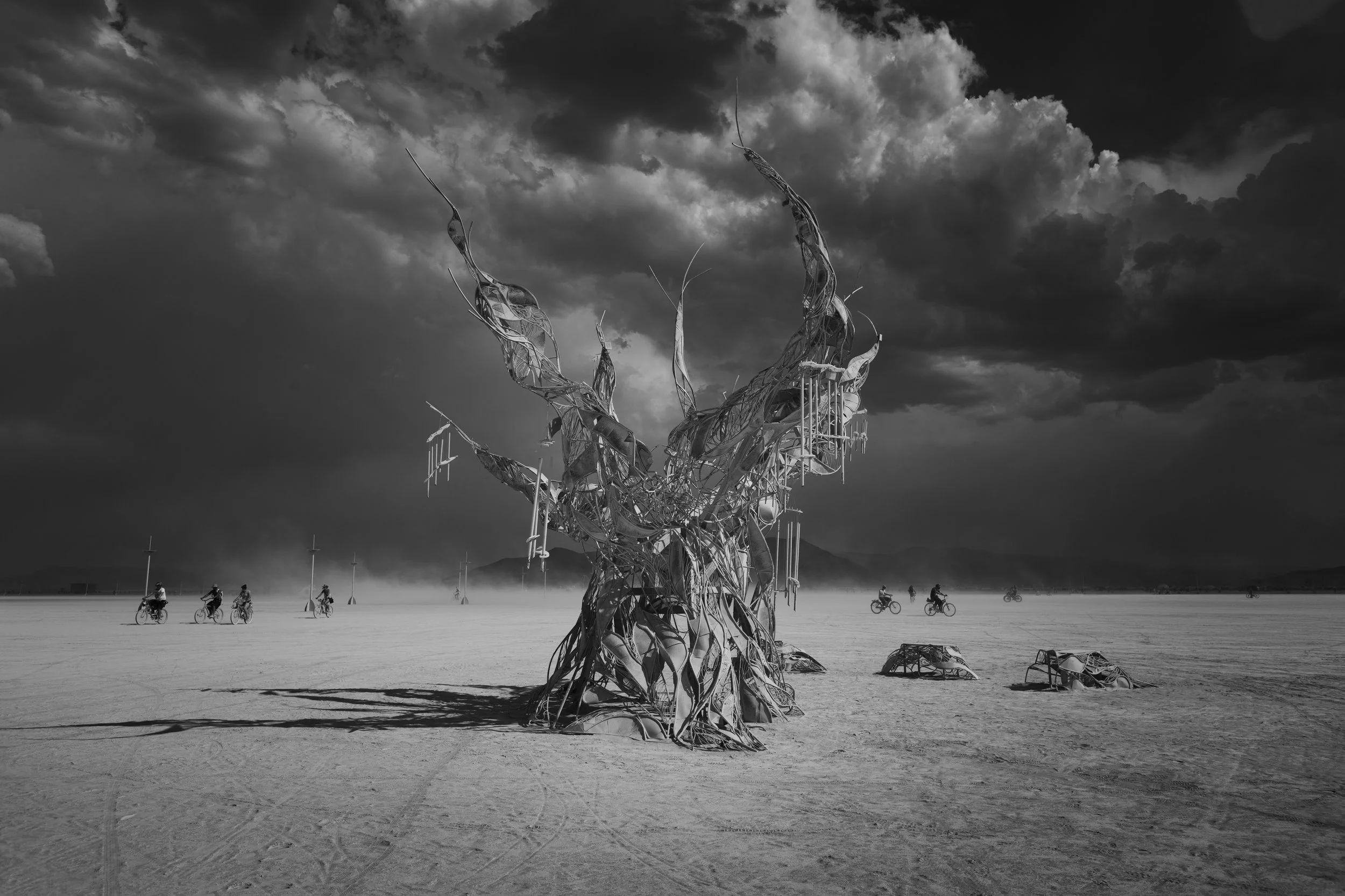 Methuselah is a life-sized steel and stained glass replica of the oldest living tree in the world, a 4,848 year old bristlecone pine located in Eastern California. Led by visionary artists Misha Naiman and Gray Davidson, this sculpture was constructed by Majorelle Arts.