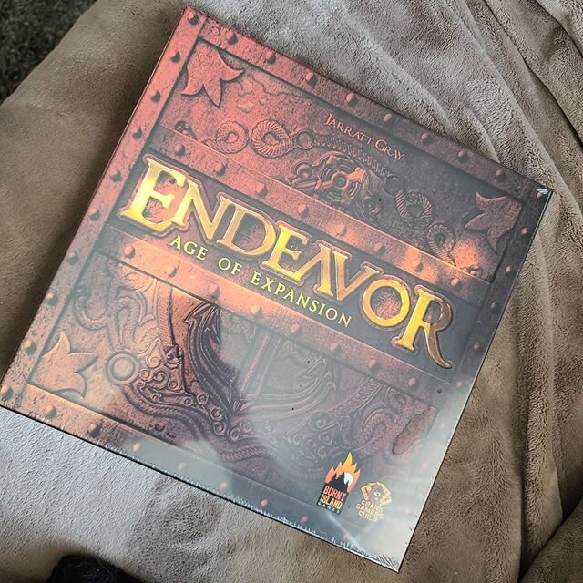 Woohoo, look what was just delivered. Guess I know how we'll be spending our Sunday😉
#endeavor 
@grandgamersguild 
@burntislandgames