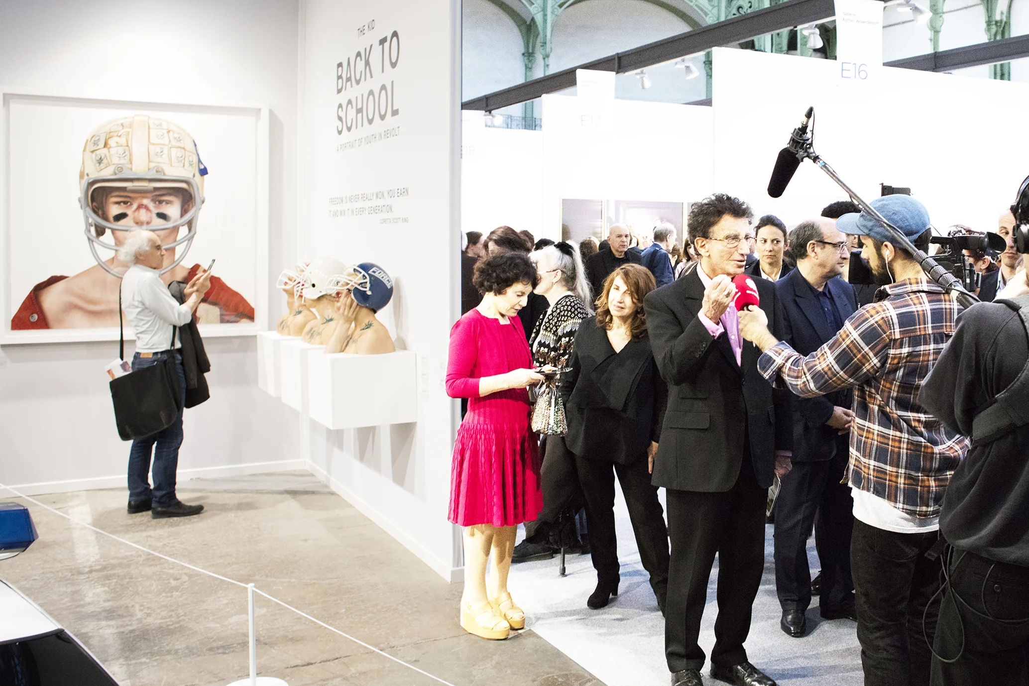  M. Jack Lang, IMA Museum President & ex-French State Secretary for Arts, interviewed by Quotidien (French n°1 TV program), at the opening of the new show of THE KID.
