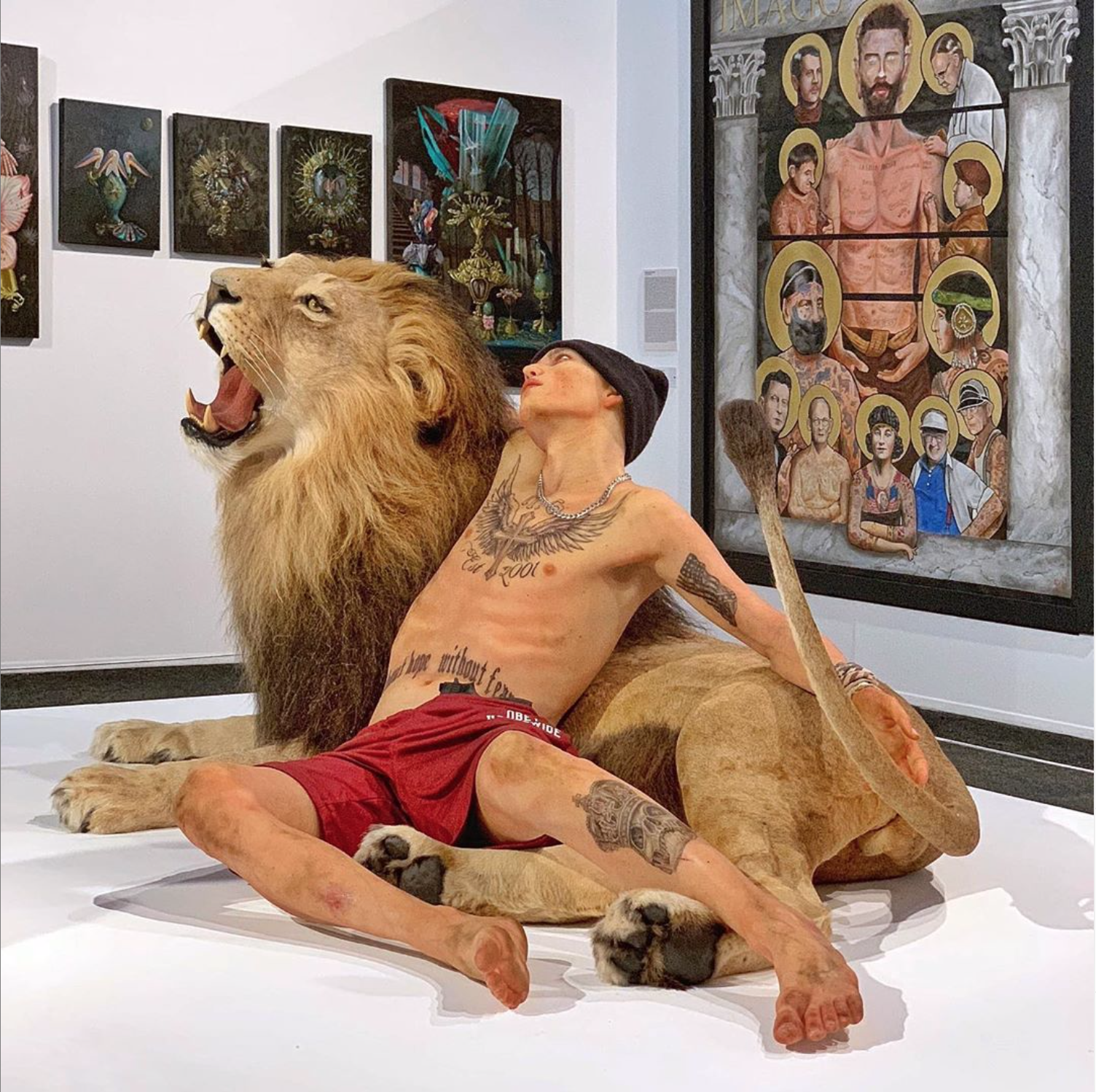 Rise And Rise Again Until Lambs Become Lions - THE KID - 2016 - Sculpture - Silicone, oil paint, various materials (no animal was hurt) - 87 x 210 x 128 cm ©THE KID