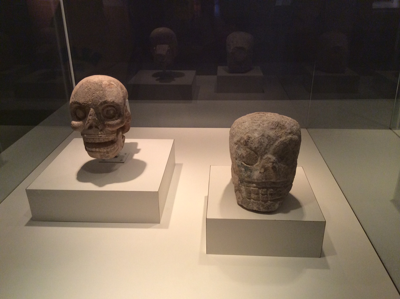 MAYAS, Elemento Arquitetônico, Pedra calcária, procedência desconhecida, 900 – 1250 d.C., Museu Regional de Antropologia, Palácio Cantón, Mérica, Iucatã, México