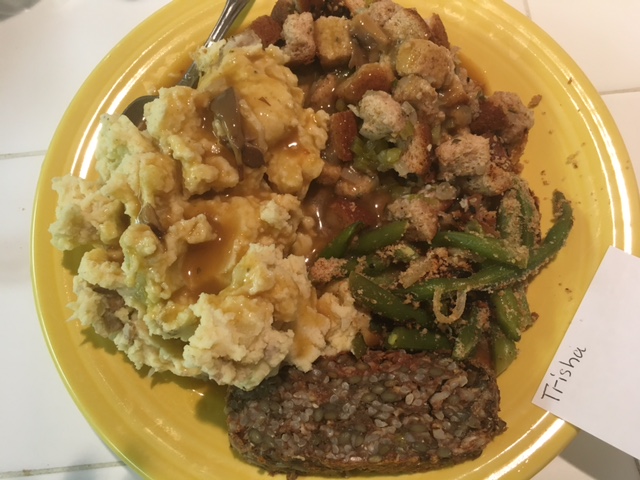 Creamy tahini mashed potatoes, oyster mushroom gravy, green bean casserole and lentil loaf (I also added cranberry sauce to the plate and bread. Yum!). 100% plant-based, vegan and oil-free.
