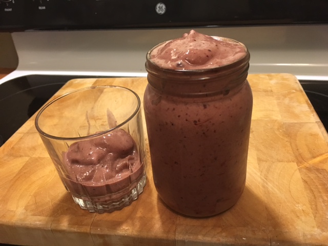 (There's a little left-over. This is a small mason jar. This is would all fit into a pint glass).