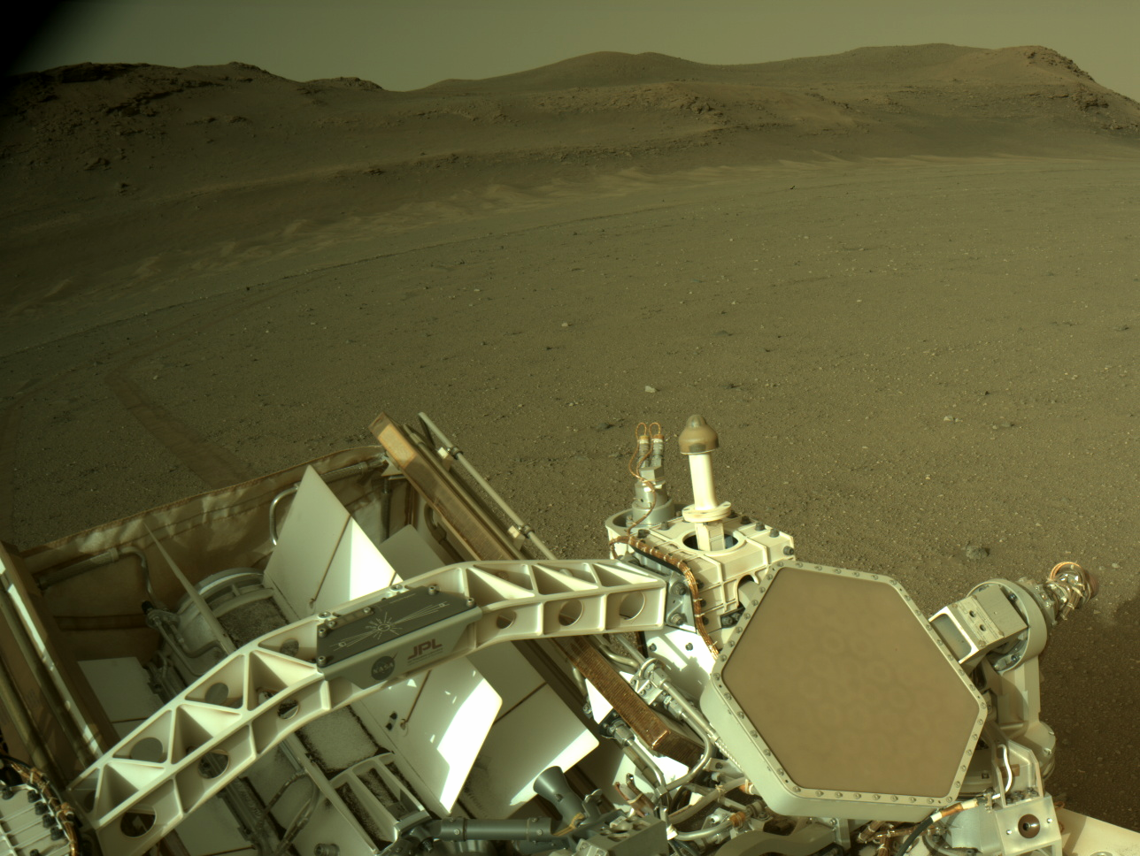 Mars_Perseverance_NLF_0413_0703615408_293ECM_N0220788NCAM02413_01_195J.png