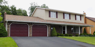 A picture-perfect 2-story on a cul--de-sac. New granite kitchen, 2 family rooms, and a great entertaining yard.