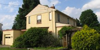  A spacious 2-story with updates in Sunrise Terrace 