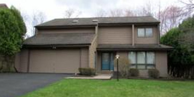 Contemporary close to Binghamton University. Light and bright spaces throughout. 