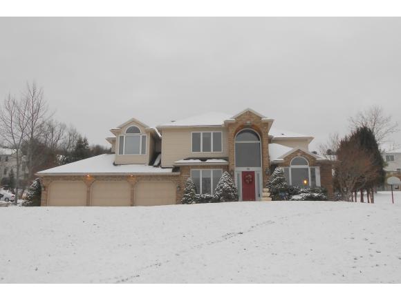 A spacious, updated, contemporary just minutes to Binghamton University. 