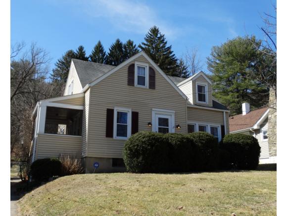 A lovely 2-story in Sunrise Terrace with modern updates and classic details.
