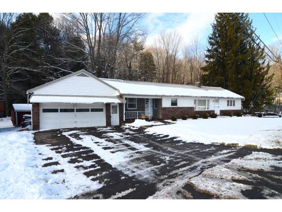 A spacious ranch minutes from Upper Front St.