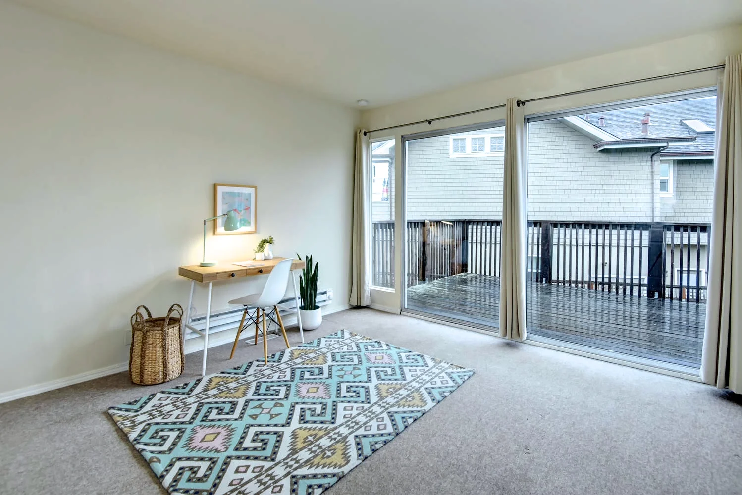 624 Seacliff Dr Aptos CA 95003-large-012-15-Bedroom One-1499x1000-72dpi.jpg