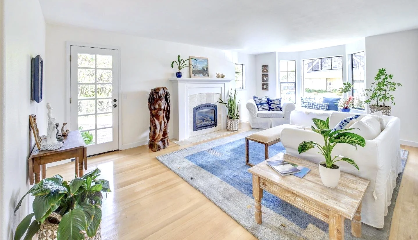 semi occupied home staging