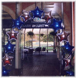 00Balloons+-+Foil+Star+Arch+over+doorway.jpg