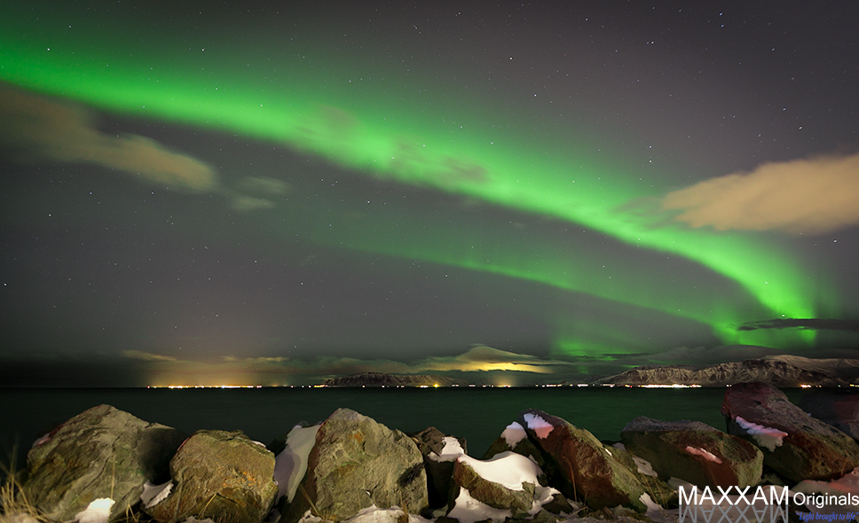 Aurora warming up...