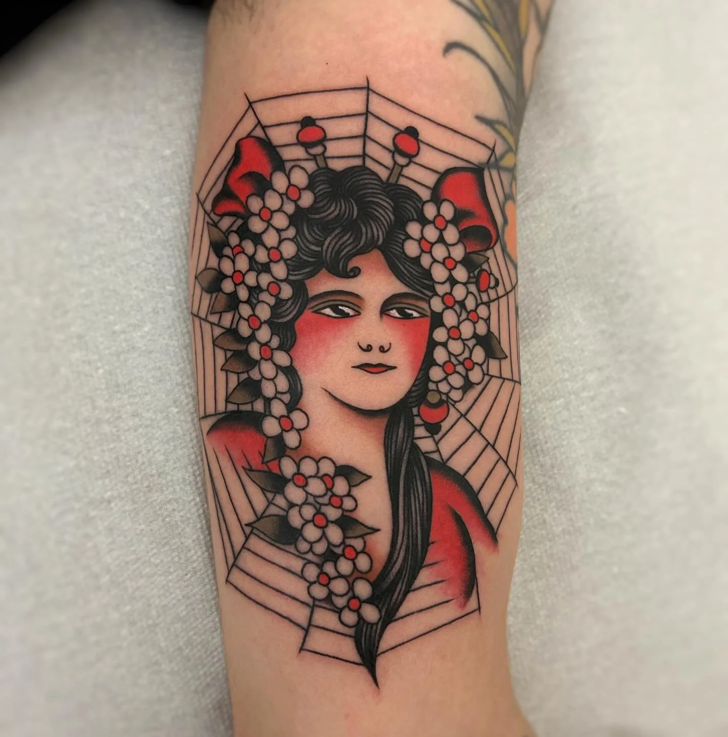 Classic done at the one and only @nuitnoiretattoo 
I still have some available spots in April!
DM or info@nuitnoiretattoo.com to book your session!
Thanks for looking!