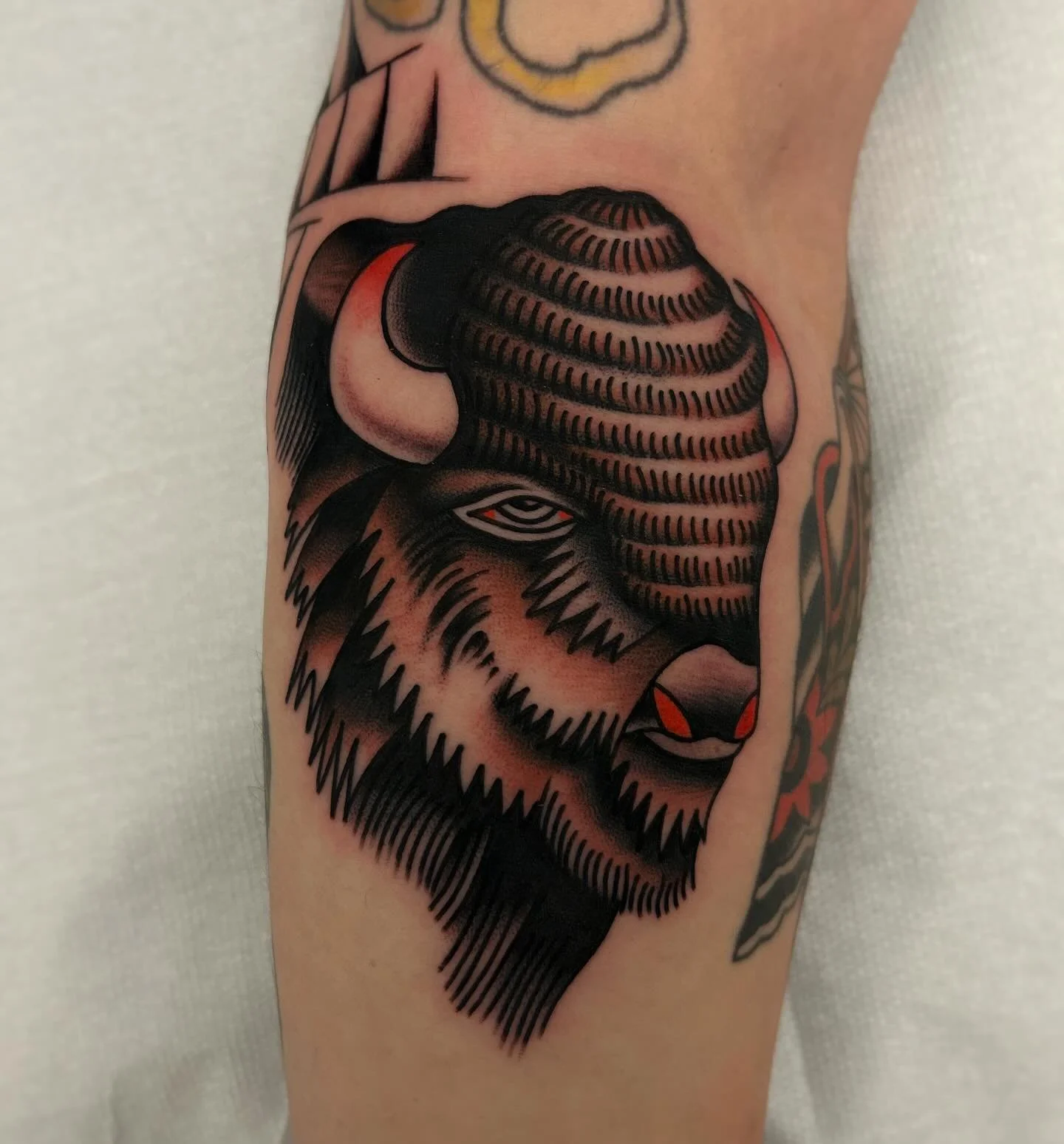 Custom little buffalo for Damien. Thanks man!
Done @nuitnoiretattoo