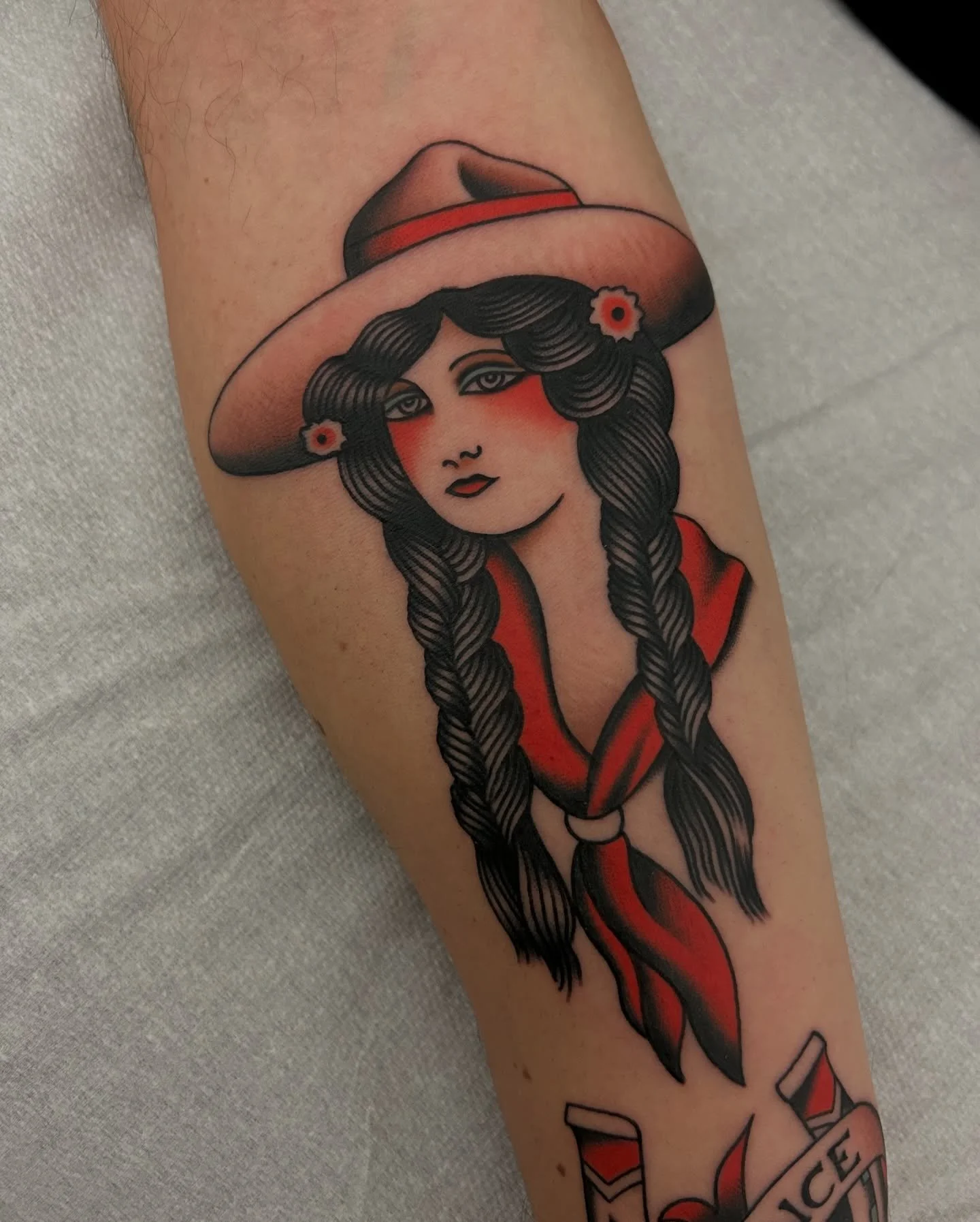 Quelques photos de tattoos par @vince_pages 
&mdash;&mdash;&mdash;&mdash;&mdash;&mdash;&mdash;&mdash;&mdash;&mdash;&mdash;&mdash;&mdash;&mdash;&mdash;&mdash;&mdash;&mdash;&mdash;
A few pictures of tattoos by @vince_pages 

Thanks for l👀king!

#tradi