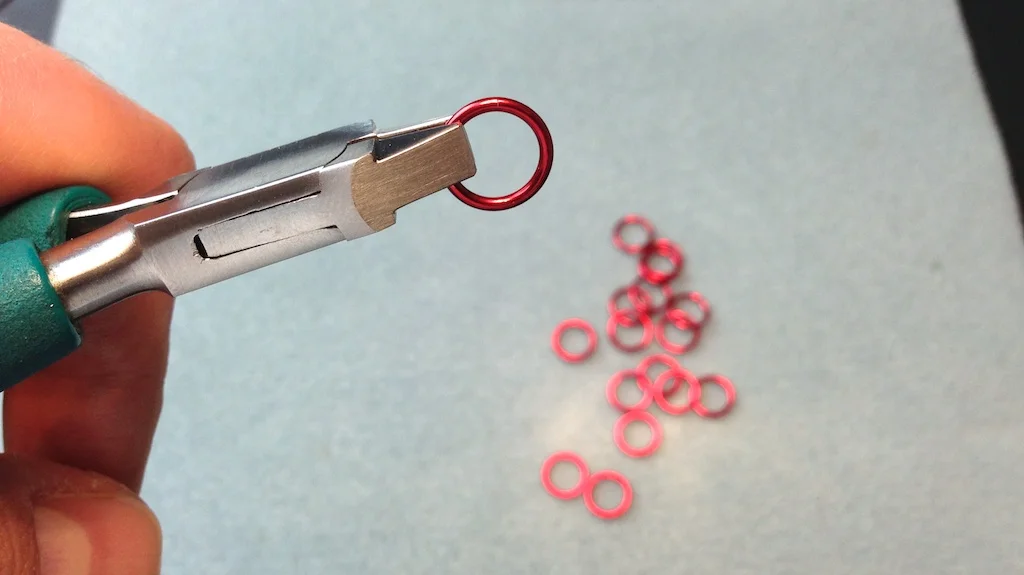 good jumpring closure - side