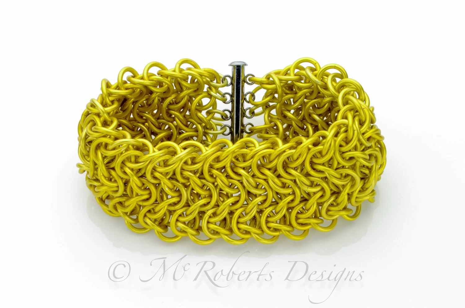 Made with yellow anodized Aluminum