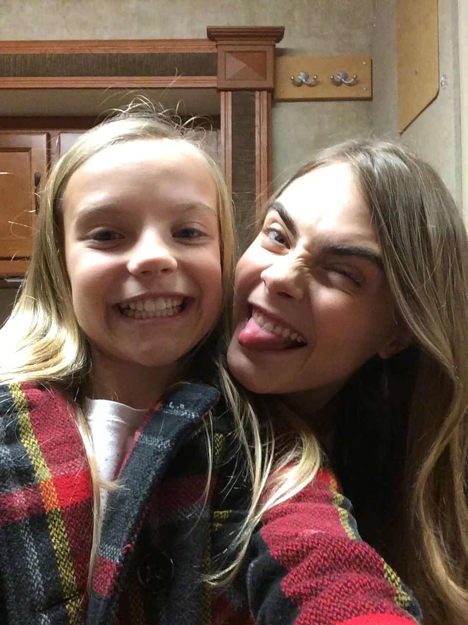 Twist Magazine - Exclusive: Meg Crosbie Shares the Selfie-Taking Tip She Learned While Filming 'Paper Towns' with Cara Delevingne