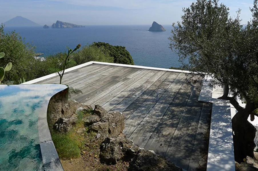 PA_CI_Upper terrace deck2.jpg