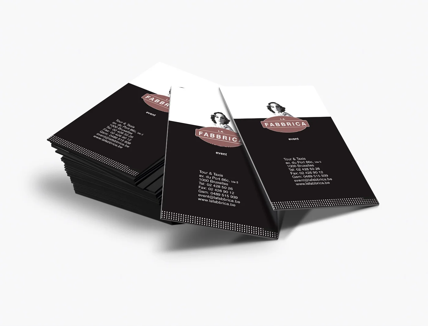 silver-business-card-mockup.jpg