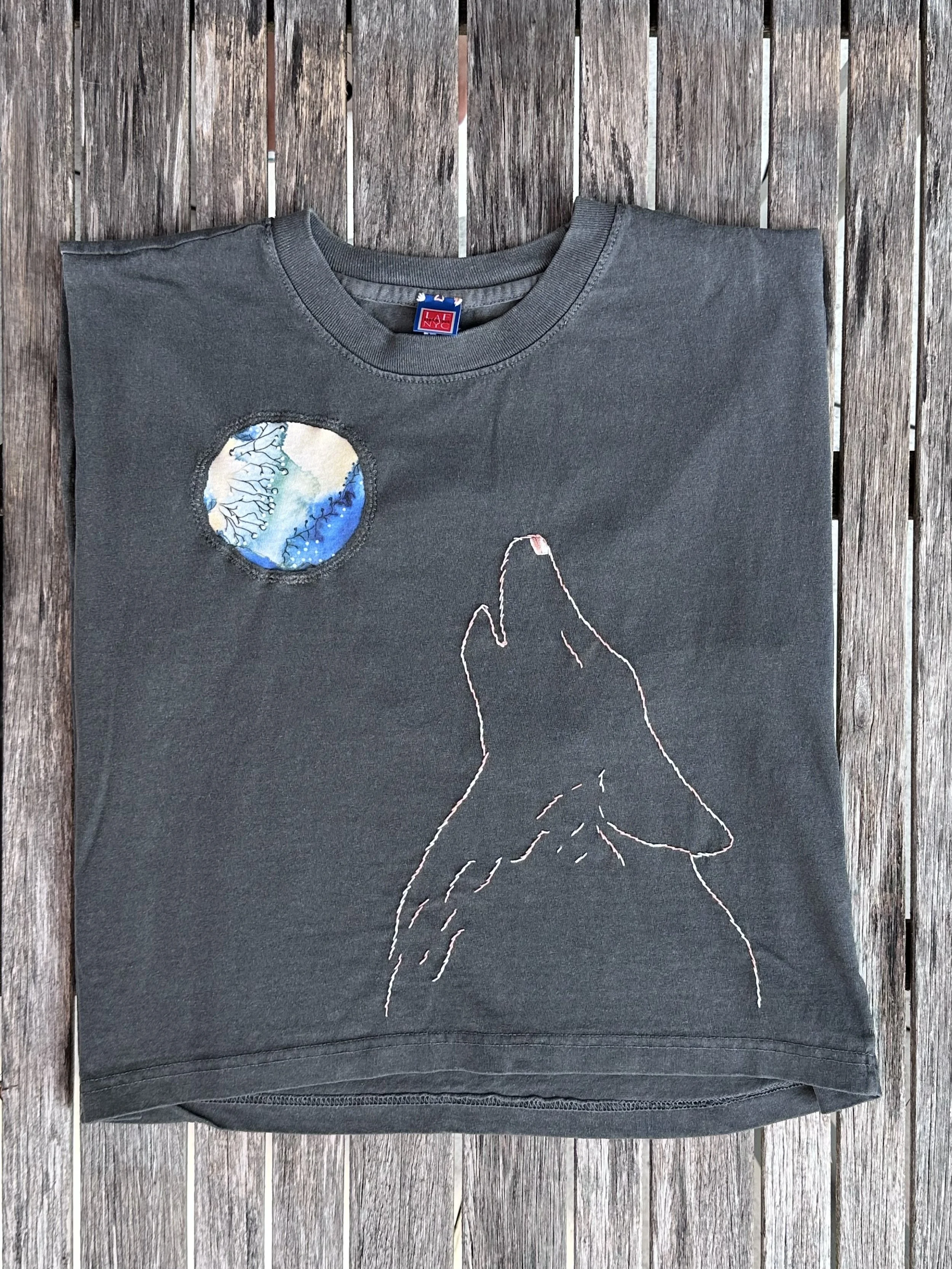 LAF_Designs_TEE-WLF-BLK_front_b.jpeg