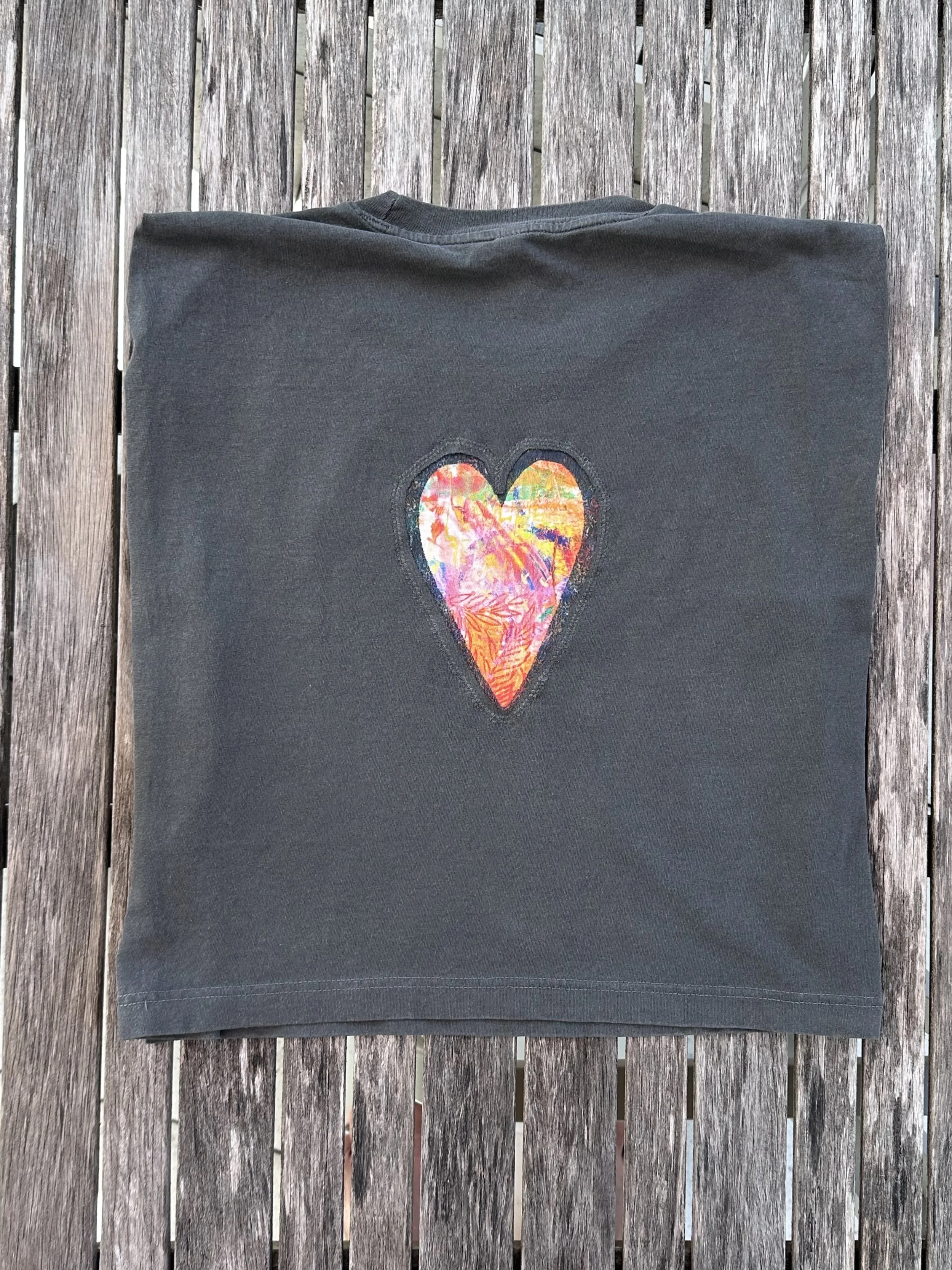 LAF_Designs_TEE-HRT3-BLK_back_a.jpeg