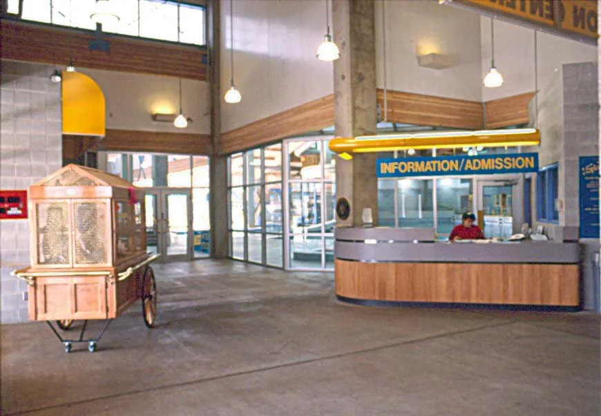 LivelyLobby(200).jpg