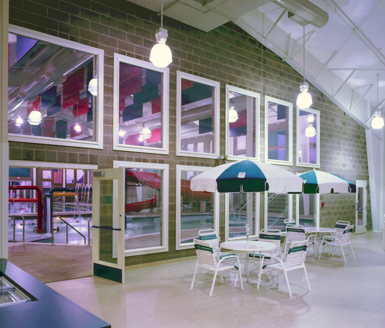 9601_interior2a.jpg