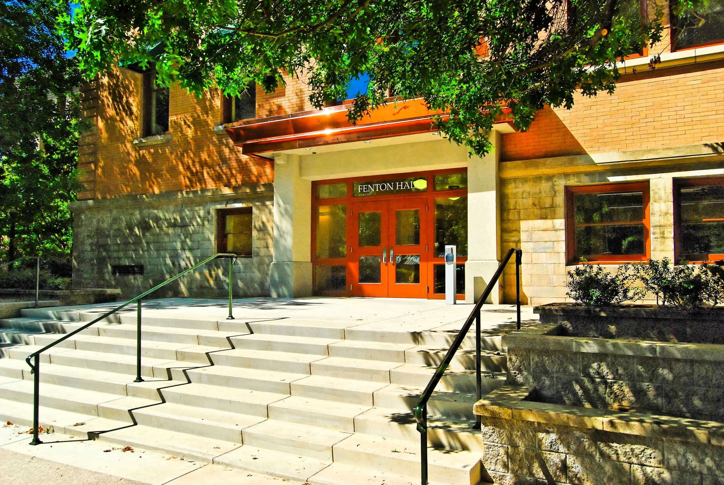 Fenton Hall Renovation - University of Oregon