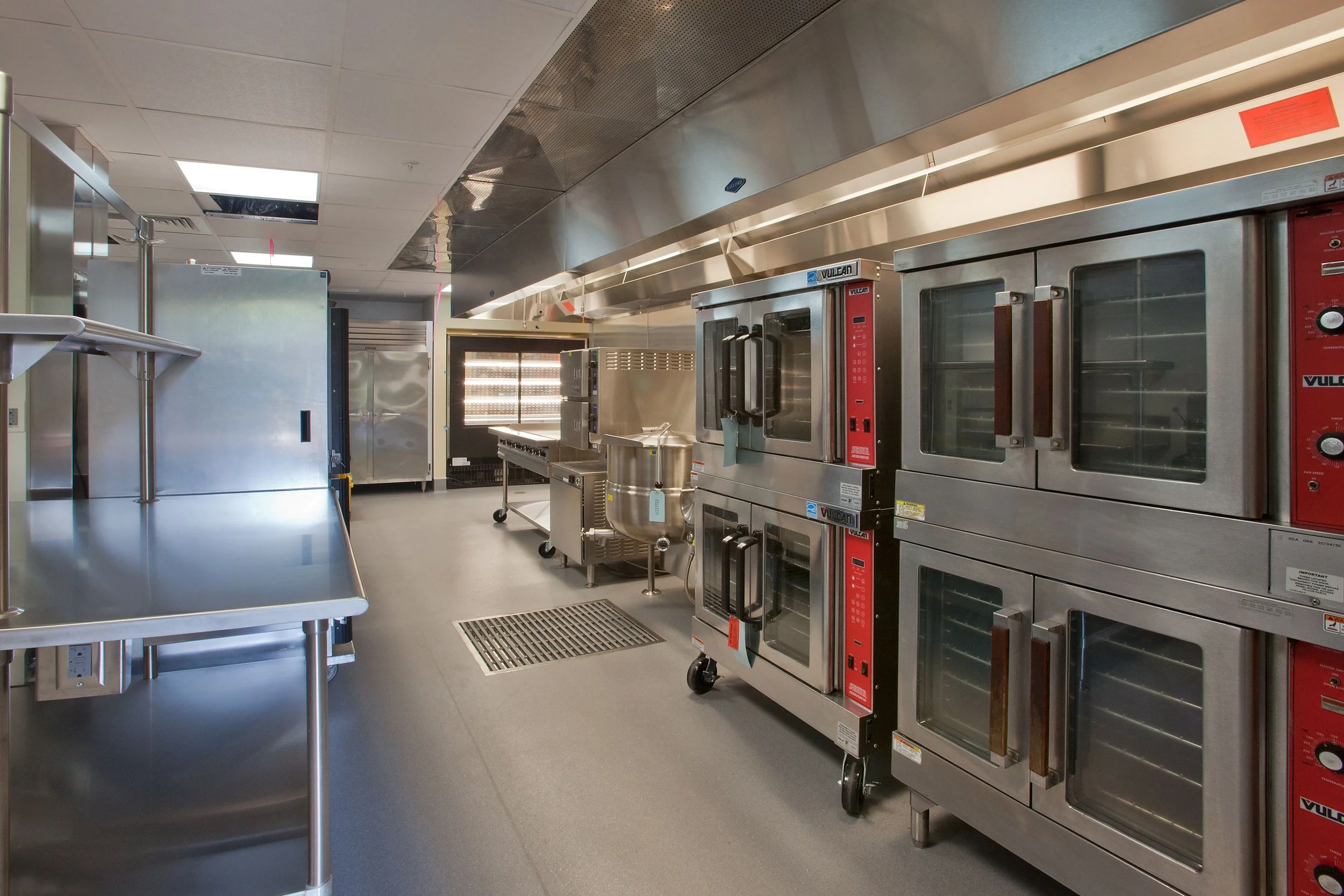 50_1130F_BarnhartDining.jpg