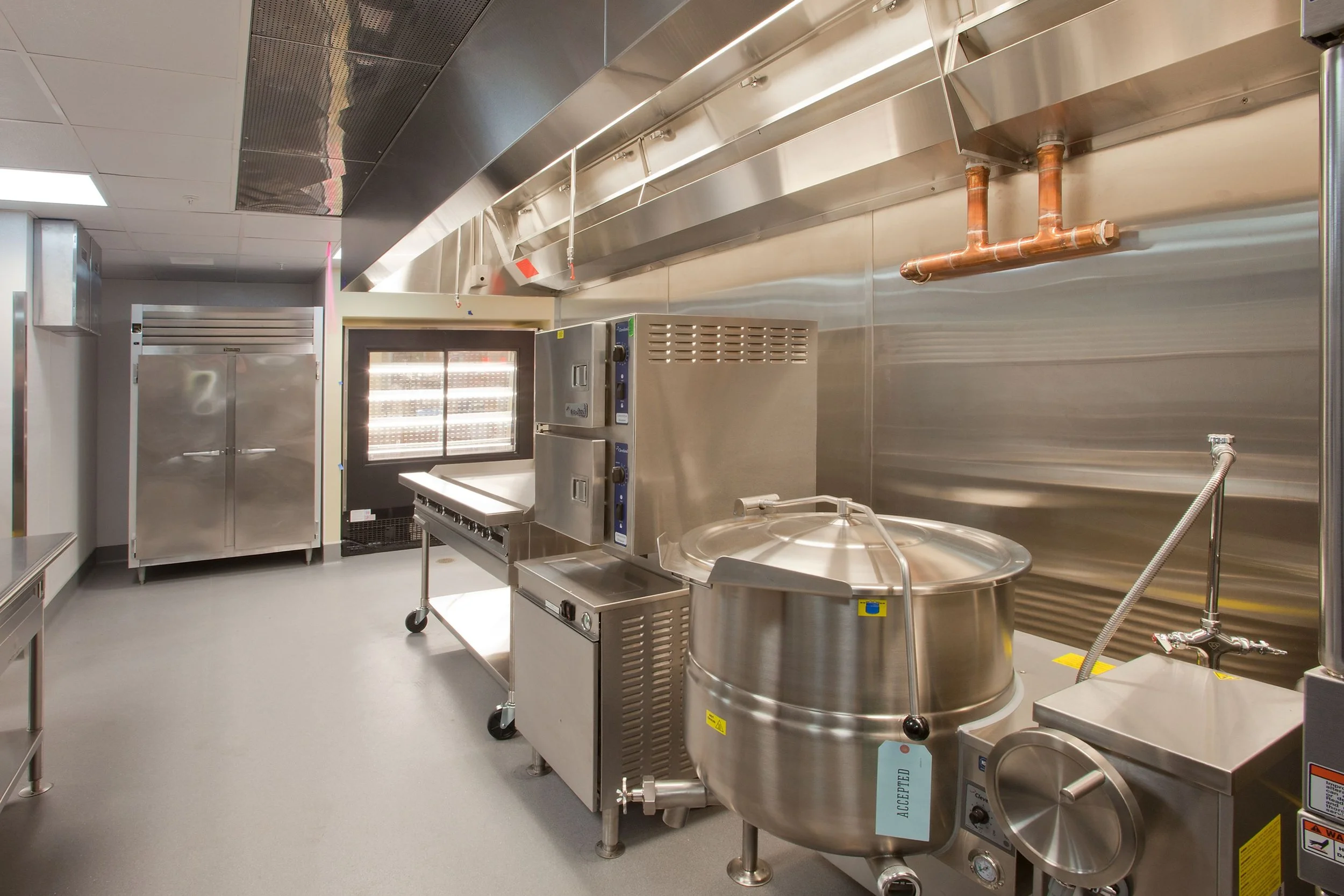 57_1130F_BarnhartDining.jpg