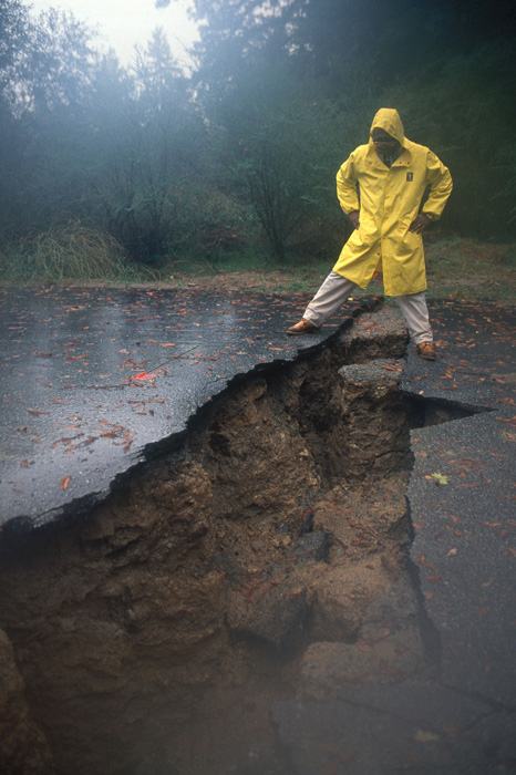 Fissured Road, California