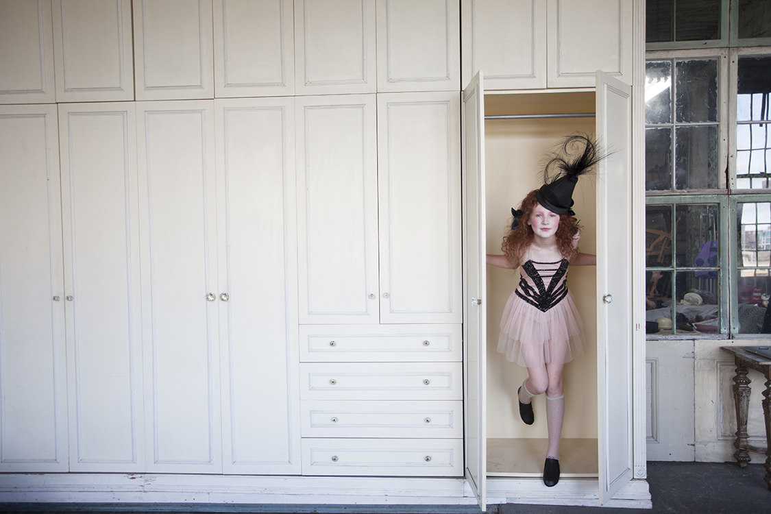Photo: Lee Clower / Styling: Michel Onofrio / Beauty: Yuko Mizuno / Writer: Taylor Kate 
