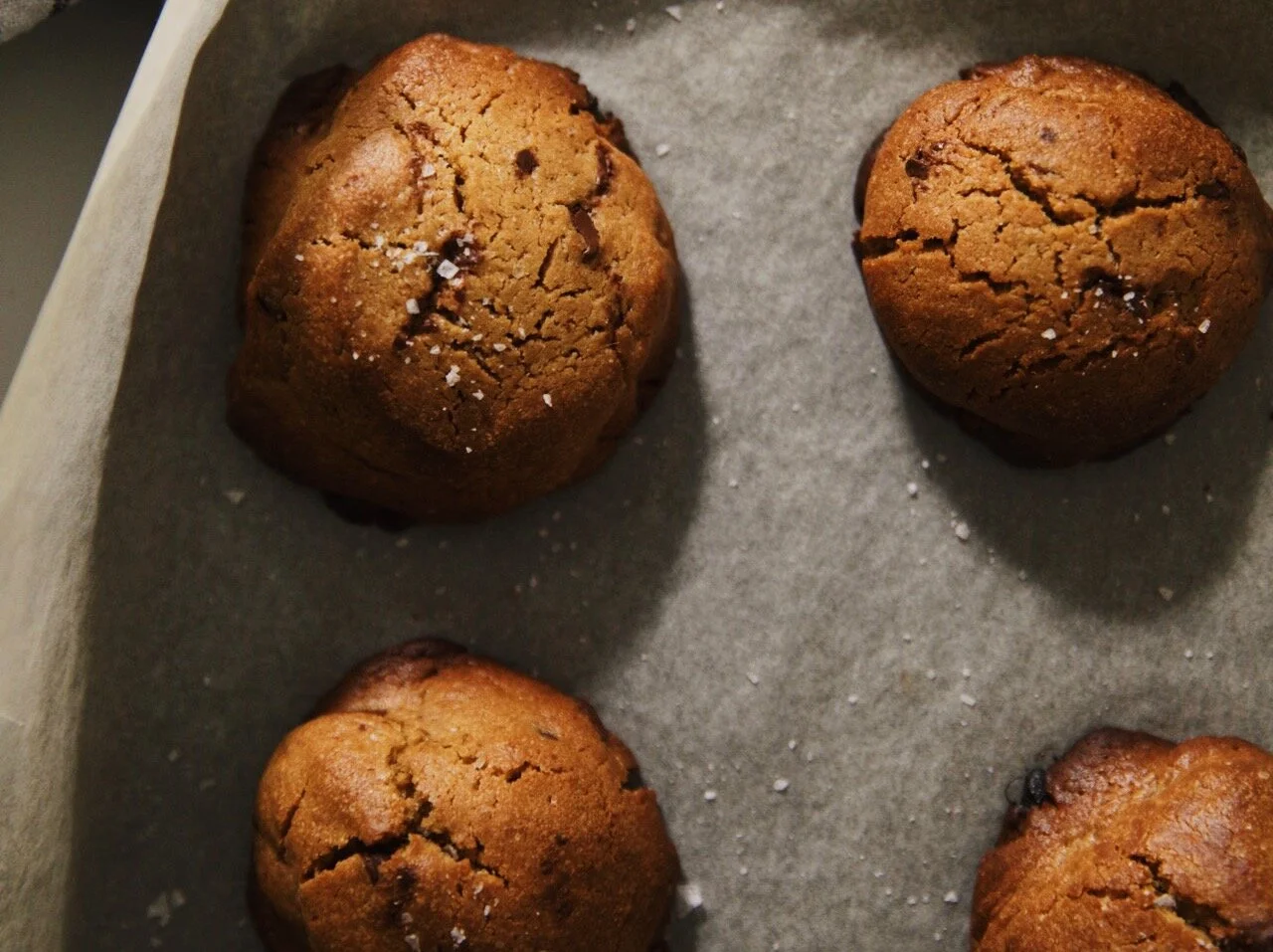 GIANT SEA SALT CHOCOLATE CHIP COOKIES