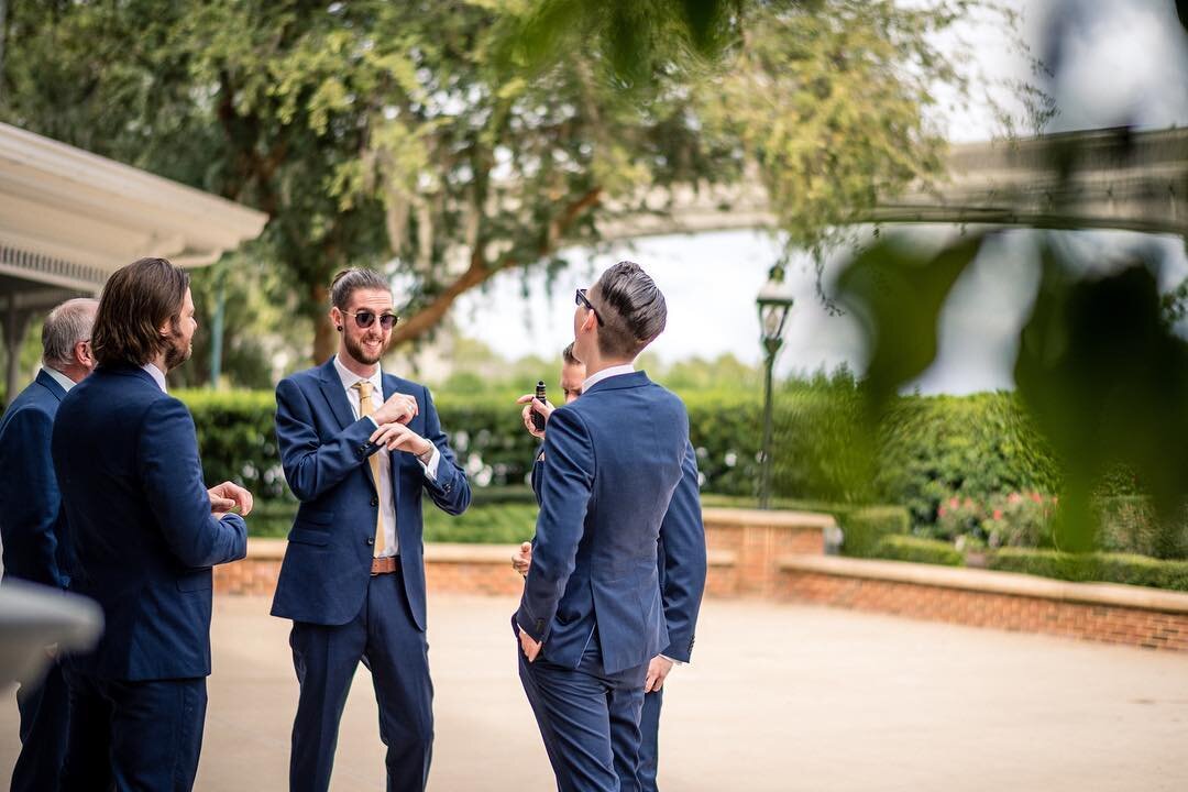 Hanging out in #florida &bull;
&bull;
&bull;
&bull;
#weddingphotography #yorkshirephotographer #lancashirephotographer #ukphotographer #weddingstyle #groomstyle #anthonyfarran #rockmywedding #weddinginspo #iamnikon l