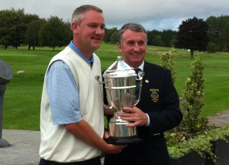 Alan Thomas with the Midlands Scratch Cup.