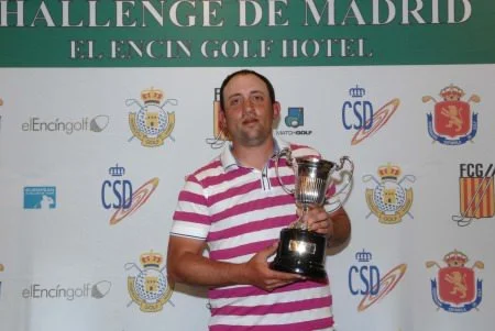 Calmels.trophy.jpg