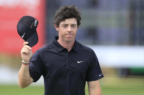 Rory McIlroy salutes the crowd after carding a four under 66 to take the halfway lead in the Honda Classic. Picture: Fran Caffrey www.golffile.ie
