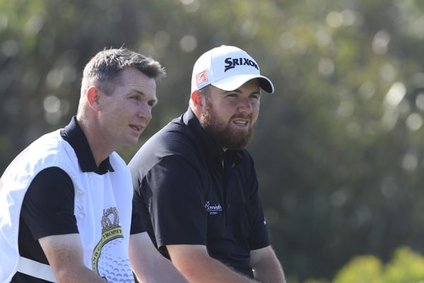 Shane Lowry and his caddie Dermot Byrne take a breather. Picture: Thos Caffrey / www.golffile.ie